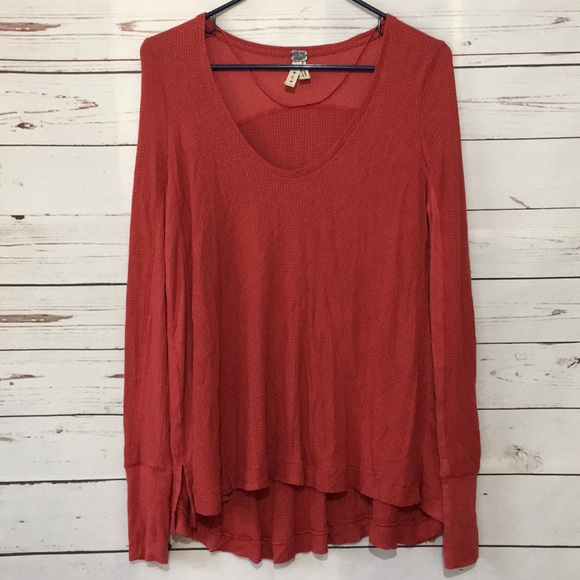 Free People Tops - Free People flowy waffle shirt w/ thumbholes